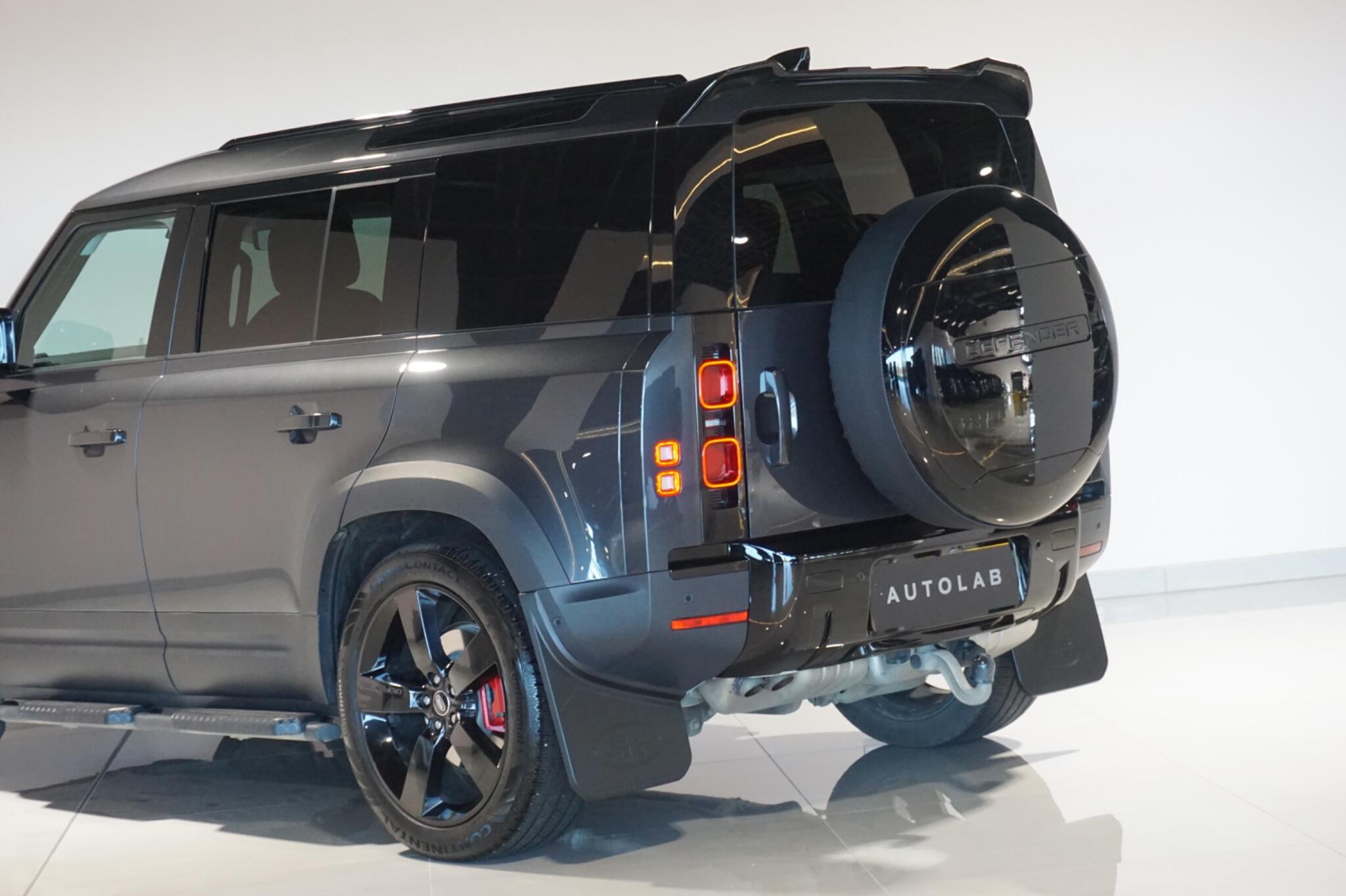 Land Rover Defender 110 3.0 D300 MHEV HSE Hard Top SUV 5dr Diesel Auto 4WD MWB Euro 6 (s/s) (300 ps)